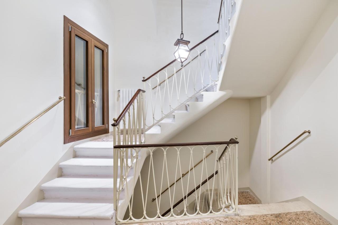 Del Remer Apartment - 5Mins From San Marco Sq Венеция Екстериор снимка