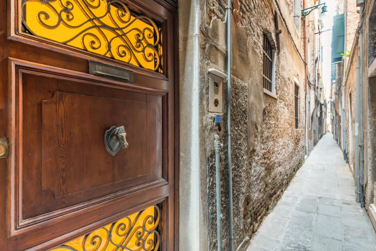 Del Remer Apartment - 5Mins From San Marco Sq Венеция Екстериор снимка